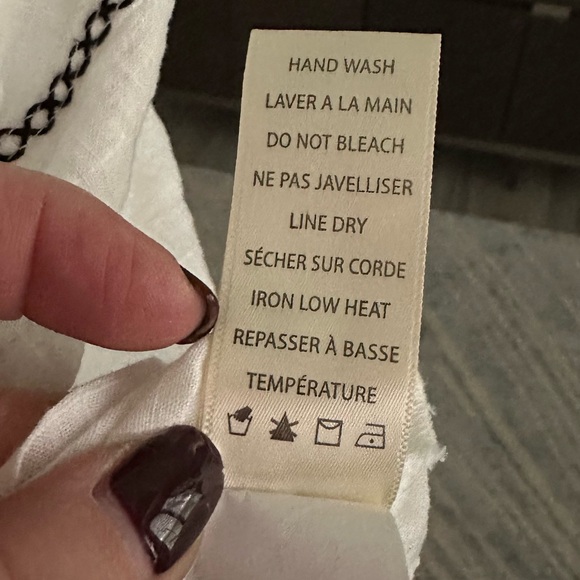 Max Studio London Embroidered Top - Picture 5 of 6